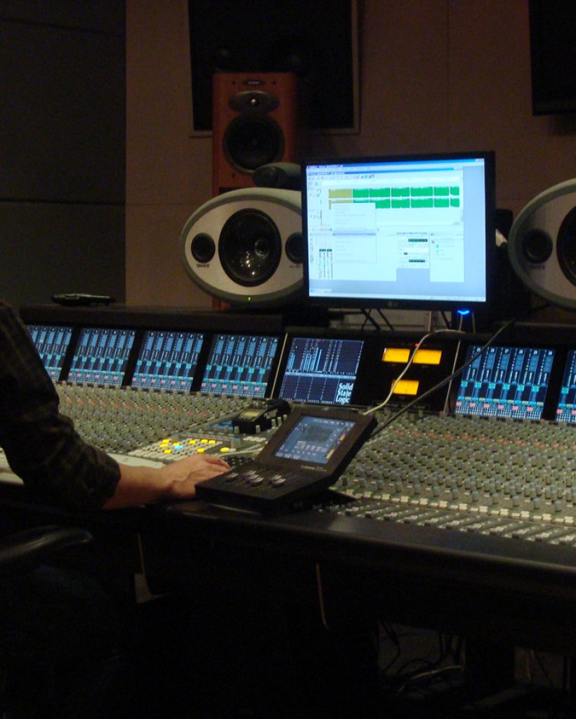 George Seara mastering Pottruvaen (I will praise you) at Phase One Studios